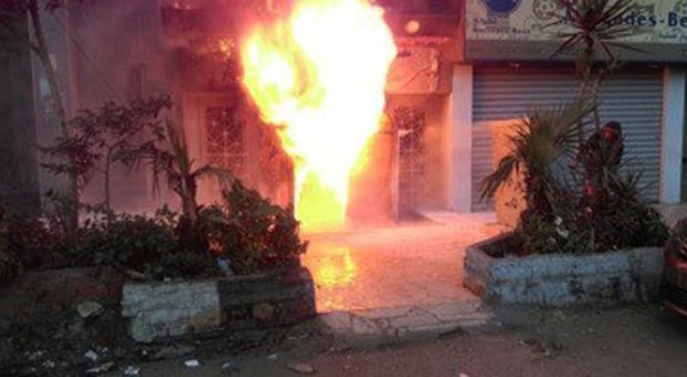 Egitto, attacco con molotov in night club al Cairo: almeno 18 morti