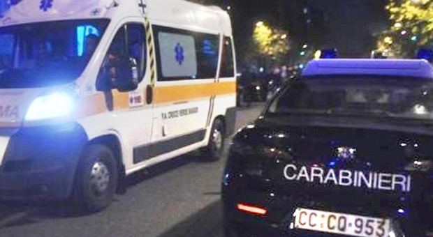 Muore in un'aiuola vicino alla stazione centrale di Milano: autopsia su 50enne