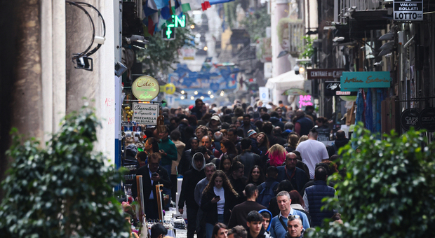Musei, food e riti religiosi Napoli invasa dai turisti: «Cultura a portata di tutti»