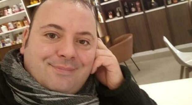 Covid a Salerno, contagi in aumento e a Scafati muore barista di 39 anni