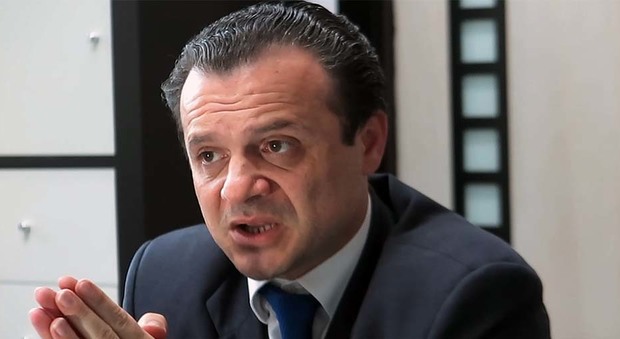 Arrestato il neodeputato Udc Cateno De Luca: eletto due giorni fa, accusato di evasione fiscale