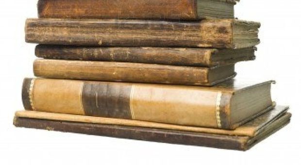 Furto da film: rubati libri antichi per 2 milioni di euro, un arresto in Italia