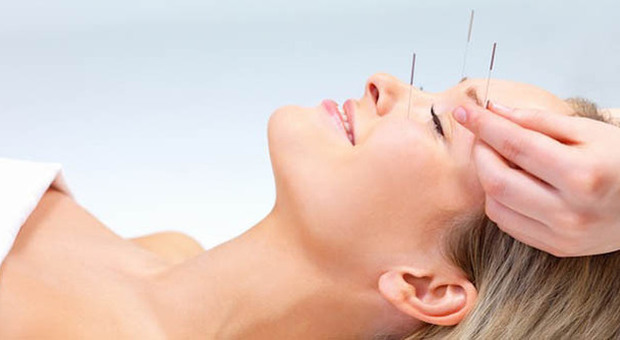 Agopuntura, rimedio naturale per contrastare i disturbi del sonno durante la menopausa