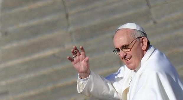 Papa a Torino: «Sono vicino a disoccupati, cassaintegrati e precari»