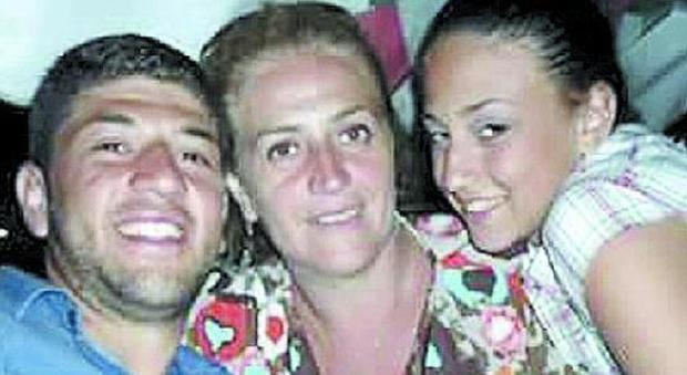 Vigilante ucciso, lo strazio della moglie: «I genitori degli assassini colpevoli quanto i loro figli»