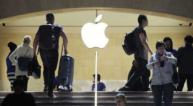 Apple, boom di iPhone: le vendite in Cina superano per la prima volta quelle negli Usa