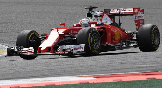 Spa, Vettel maledice l'incidente: «Mai voluto scontrare con Kimi»