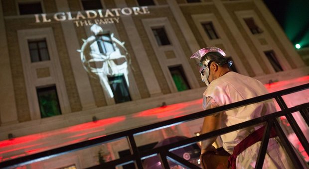 Roma, festa tra gladiatori e legionari aspettando il ritorno di Russell Crowe