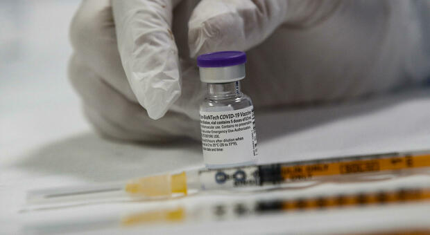 Vaccini, poche dosi rimaste, ma ci sono altri 4mila fragili in attesa della prima somministrazione