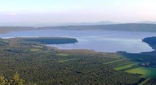 Pool di medici analizza lo stato del lago di Vico, degrado e inquinamento per i fertilizzanti