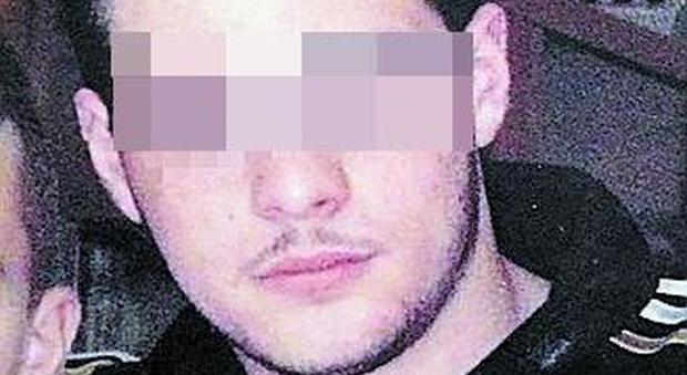 Napoli, vigilante ucciso nella metro: «Ho detto di picchiarlo a sangue, era un gioco dopo l'ultimo spinello»