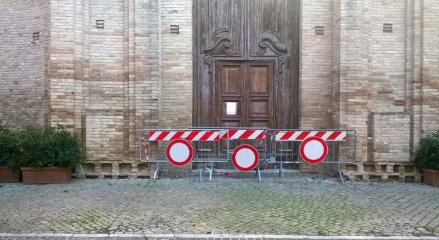 Pesaro, Chiesa di San Giovanni chiusa da due anni: i lavori slittano ancora