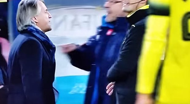 Roberto Mancini, infuriato con Sarri