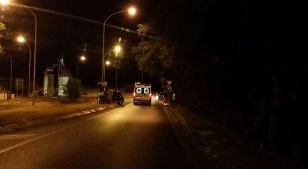 Doppio incidente nella notte a Osimo Due auto fuori strada, tre feriti