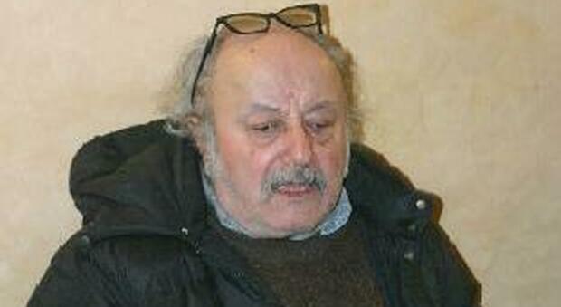 Addio Cabajo, Claudio Cavallari è morto a 86 anni. È stato fotografo, editore e giornalista