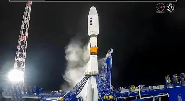 Guerra nello spazio, Usa: «Mosca ha lanciato un'arma anti-satellite». Cos'è Cosmos 2576 e quali sono i rischi