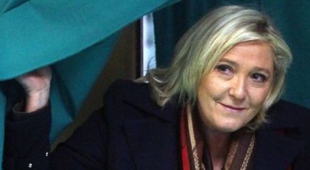 Francia al voto per i ballottaggi: le due Le Pen in bilico