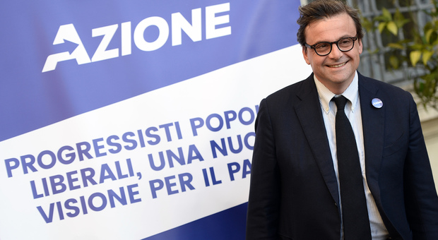 L'intervista/Calenda: «L'Italia bloccata dai "mostri", la politica non sa più gestire. In Puglia c'è il peggior populista»
