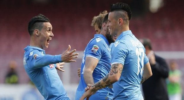 Napoli, la vittoria dell'orgoglio: gli azzurri risorgono al San Paolo, 3-0 alla Fiorentina