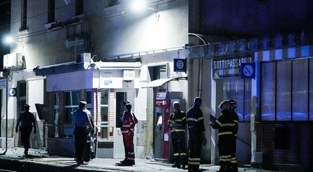 Incidente treno Torino, chi sono i 5 operai morti: tutti dipendenti della Sigifer, Kevin il più giovane (22 anni)