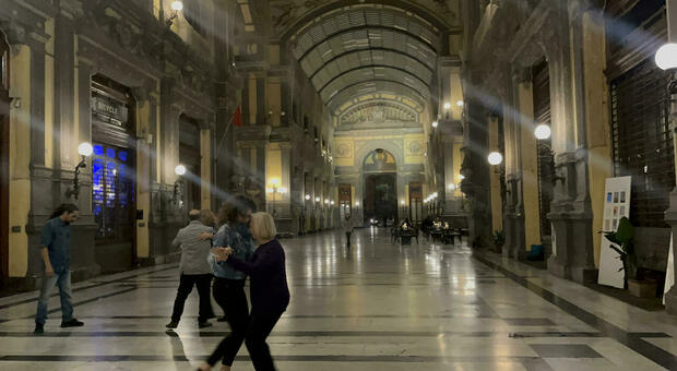 Lezioni di tango in Galleria Principe di Napoli