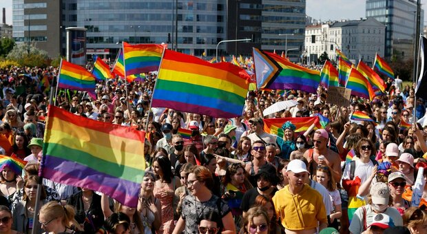 Camion contro parata Pride in Florida: un morto. «Attacco a comunità Lgbt»