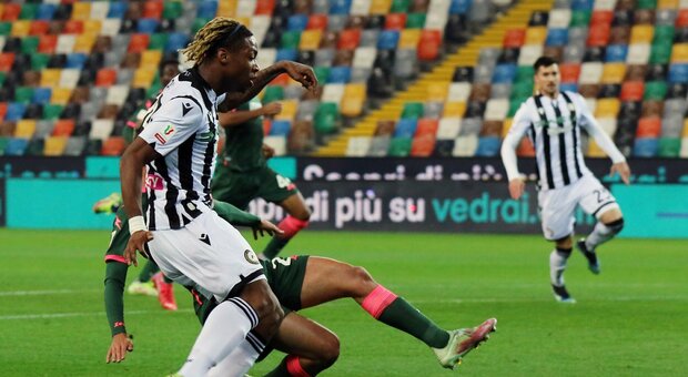 L'Udinese travolge il Crotone prossimo avversario dei ramarri nella sfida salvezza