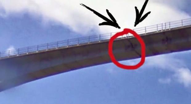 «Il ponte sta per crollare», denuncia choc su Fb. L'Anas: «Nessun rischio»