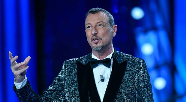 Sanremo 2022, Amadeus ha scelto i 43 cantanti per la categoria giovani: tre arriveranno all'Ariston da Big