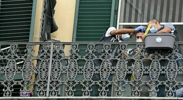 Napoli choc, bambino precipitato dal balcone. Fermato il domestico con problemi psichici: lo ha spinto giù