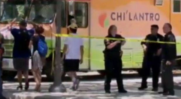 Texas, terrore al campus: armato di coltello uccide una persona e ne ferisce altre tre
