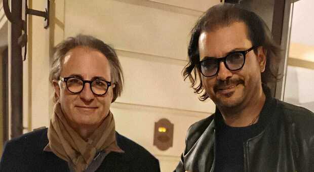 "L'ultimo padrino", l'artista salentino Caracuta regala il quadro a Andy Garcia