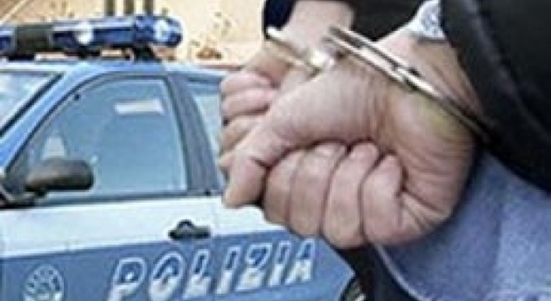 Patto Mafia-Camorra, latitante siciliano arrestato nel Casertano: è condannato a 10 anni
