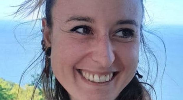 Sara Tomassini, 35enne scomparsa dal reparto di pischiatria. L'appello del papà: «È in grave pericolo di vita»