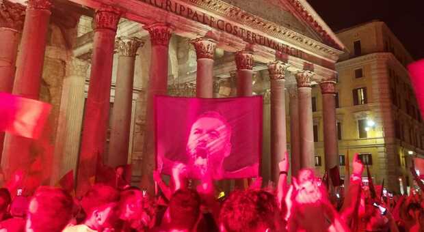 La Roma festeggia 96 anni: migliaia di tifosi al Pantheon per celebrare il compleanno giallorosso