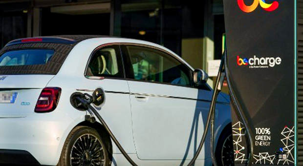 Stop alla vendita di auto benzina e diesel nel 2035: chi potrà ancora circolare e chi no