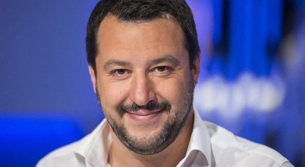 Salvini: «Chiedo scusa per i cori contro Napoli, è una città stupenda»