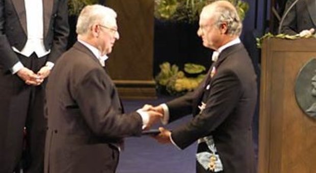 Riccardo Giacconi alla cerimonia del Premio Nobel nel 2002
