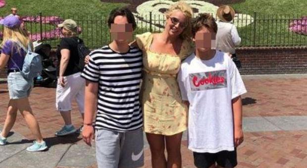 Britney Spears, il padre indagato per aggressione dopo aver picchiato il figlio 16enne
