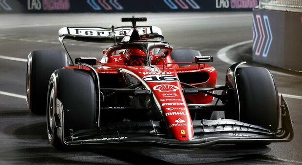 La Ferrari di Charles Leclerc la più veloce sullo Strip di Las Vegas
