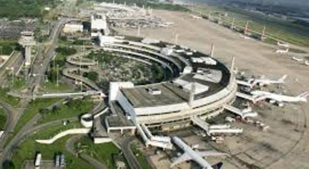 Rio de Janeiro, aeroporto chiuso Tifosi della Colombia restano a terra