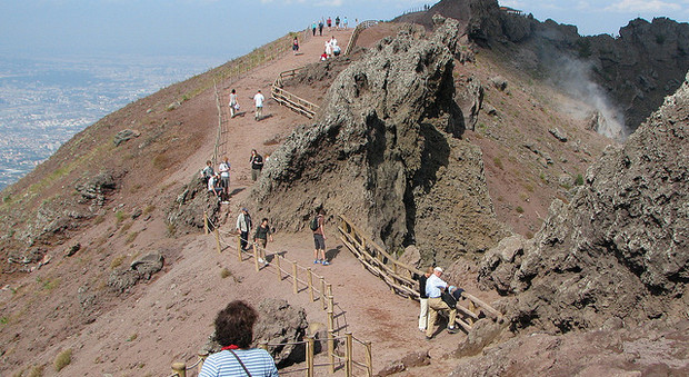 Vesuvio e Scavi di Ercolano tremila visite per i territori del sisma