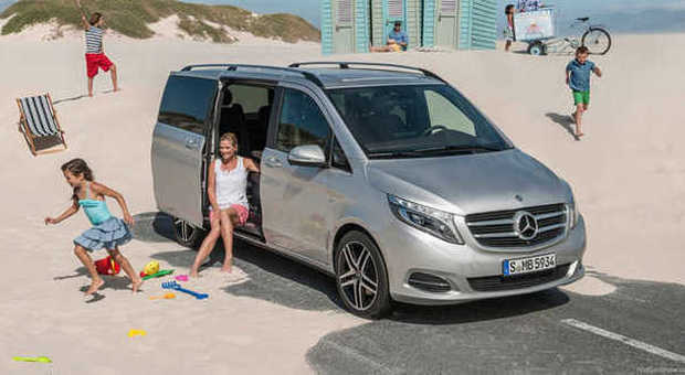 La nuova Mercedes Classe V, l'auto per le grandi famiglie