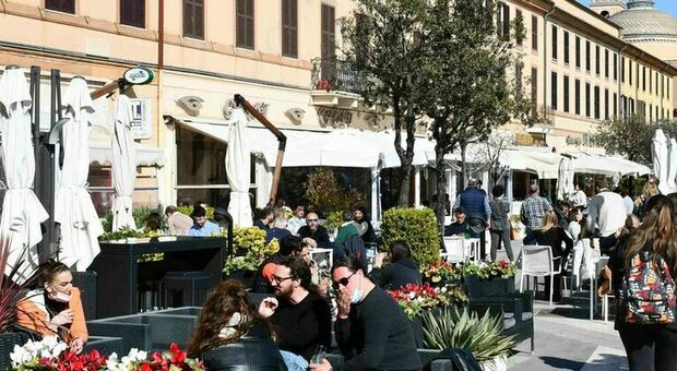 Roma, Santo Stefano inedito: tavoli all'aperto a Ostia e Fiumicino per il caldo anomalo