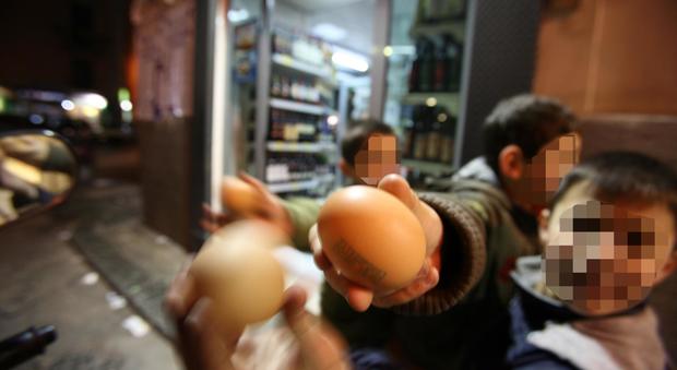 Carnevale,vietato lancio di uova e bombolette spray, a Mondragone multe salate anche per i commercianti