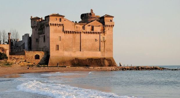 Santa Severa, nel 2100 il Castello sarà circondato dal mare