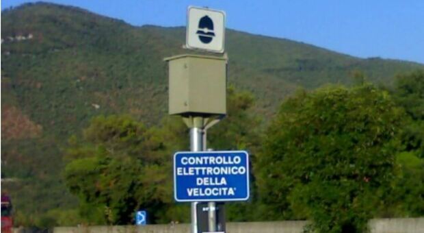 Quattro nuovi autovelox sulla Statale a Urbino, ecco dove avverranno i controlli sulla strada
