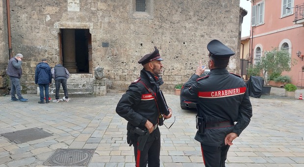 Terni, vetri in frantumi alla chiesa di Sant'Alò: indagano i carabinieri