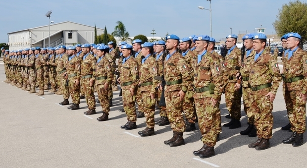 La parata militare del Settimo reggimento trasmissioni di Sacile