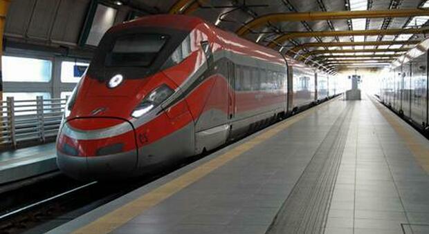 Treni Alta Velocità, traffico in tilt sulla Roma-Napoli-Reggio Calabria: maxi ritardi